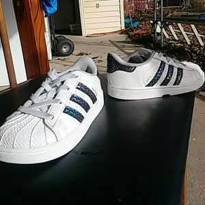 Toldler girl tennis shoes